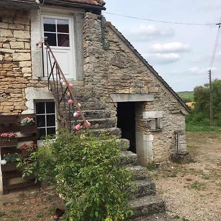 Chambre Du Ru D Ausson Châtel-Censoir Exterior foto